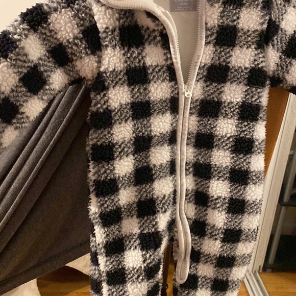 Overall - Picture 3 of 4